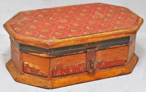 Vintage Wooden Small Jewellery Storage Box Original Old Hand Crafted Painted - Picture 1 of 10