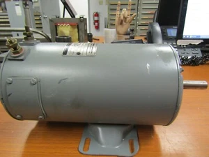 👀 NEW GE 3/4 HP ELECTRIC DC MOTOR 27 VDC 56 FRAME 1950 RPM 5BPB56PC17 - Picture 1 of 8