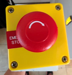EATON CUTLER HAMMER E22ASB106 CONTROL STATION EMERGENCY STOP - Picture 1 of 5