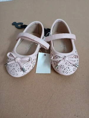 Sandalias Falls Creek para niña pequeña talla 5  Foto 1 de 4