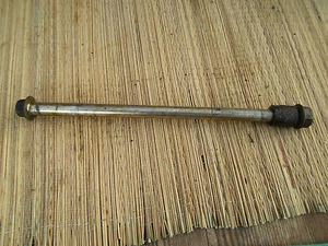 Achse Vorderachse Steckachse Roller Kymco Super 9 S 50 LC - Bild 1 von 1