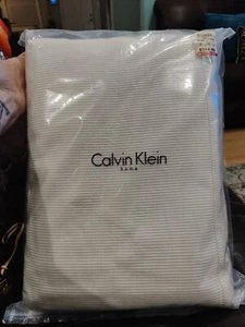 Calvin Klein Ribbed Matelasse Natural King Size Bed Skirt NEW - Picture 1 of 5