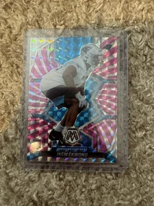 2022 Panini Mosaic Rookies Pink Swirl Prizm 7/11 Ikem Ekwonu #369 Rookie RC - Picture 1 of 3