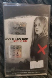 Avril Lavigne - Under My Skin (Cassette Tape) - Bild 1 von 2