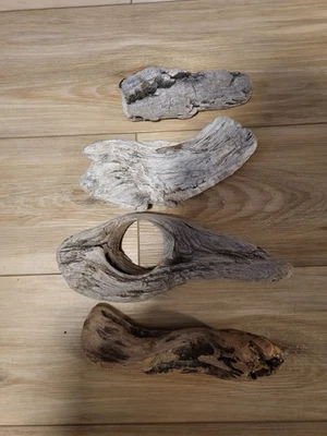 Driftwood 4 Beautiful Pieces Crafts Resin Art Fish Tank - Image 1 of 4