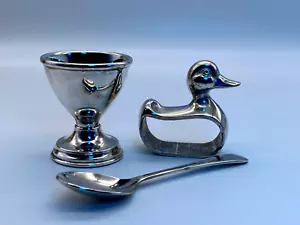 Vintage Silver Plated Egg Cup Spoon and Napkin Ring Baby Set Boxed Sheffield - Picture 1 of 12
