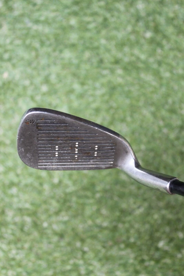 Square two power circle graphite shaft SW Sand wedge iron golf club - Image 1 of 4