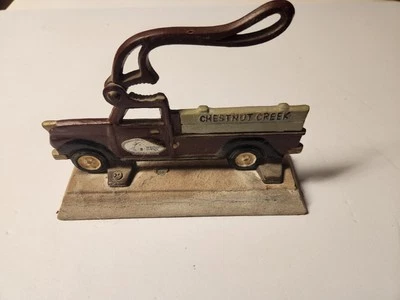 VINTAGE 2004 CAST IRON RED PICK UP TRUCK CHESTNUT CREEK NUT CRACKER  - Image 1 of 4