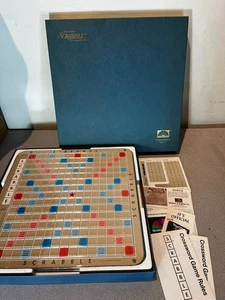 Vintage 1977 Scrabble Deluxe Edition Turntable Selchow & Righter USA - Picture 1 of 19