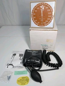 Welch Allyn Tycos 5091-22 Wand Aneroid Blutdruckmessgerät NOS - Bild 1 von 4