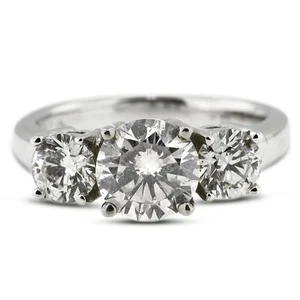 Anillo de compromiso clásico de oro blanco con diamantes naturales redondos de 6,57 quilates E SI2 - Imagen 1 de 14