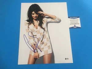 Priyanka Chopra Sexy Quantico Firmada Automática 11x14 FOTO Beckett BAJO CERTIFICADO DE AUTENTICIDAD - Imagen 1 de 2