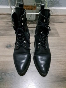ALLSAINTS Lucie schwarz Spitze Reißverschluss Riemen Motorrad Leder Stiefel US 7 EU 38 - Bild 1 von 11