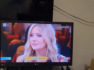 LG TV 23" LED HDMI USB SCART TELECAMERE VIDEOGIOCHI FULL HD M2352D-PR - Foto 1 di 1