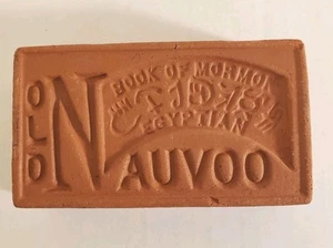 Vintage Nauvoo Brick "Old Nauvoo" Book Of Mormon Egyptian Hieroglyphen Brick - Bild 1 von 9