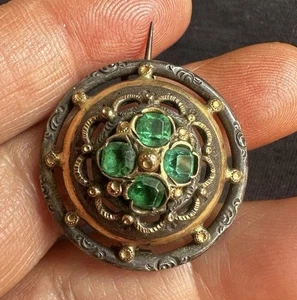 Unusual Bi Colour Tested Silver Dome Style Emerald Paste Brooch - Picture 1 of 14