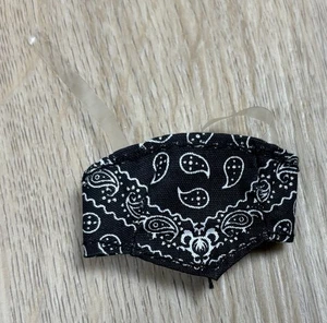 2020 LOL Surprise OMG Remix Lonestar BLACK & WHITE BANDANA NECKHOLDER TOP - Bild 1 von 3