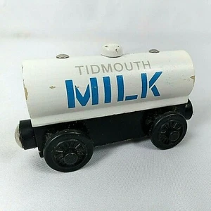 Tidmouth Milk Tanker - Thomas Wooden Railway Train Tank Engine - Imagen 1 de 7