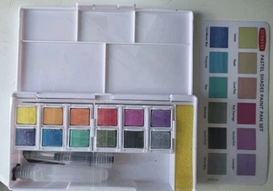 Derwent Tinted Pastel Shades Watercolour Paint 12 Pan Palettes - Picture 1 of 2