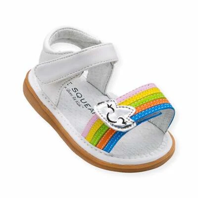 Sandalia chirriante Wee Squeak Rainbow para niños pequeños talla 3-12 Foto 1 de 4