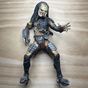 Predators CLOSED MOUTH CLASSIC PREDATOR Figur NECA 8" lose - Bild 1 von 4