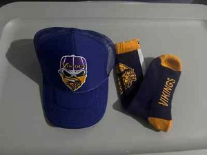 Minnesota Vikings Trucker Hat and socks NFL Football - Picture 1 of 1