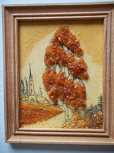 Decoración de pared ámbar báltico - abedul con iglesia (7"" x 5,75"), marco de madera - Imagen 1 de 4