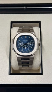 Patek Philippe Nautilus 2020 White Gold, 5740/1G UNWORN - Picture 1 of 9