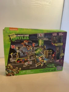 MEGA BLOKS - TMNT Teenage Mutant Ninja Turtles - Turtle Sewer Lair *Brand New* - Picture 1 of 7