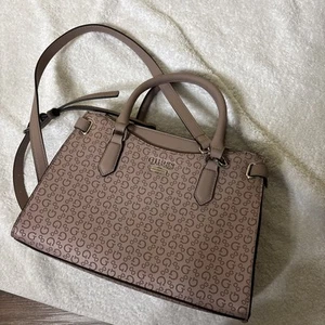 GUESS Women's Mauve Pink Logo Debossed Handbag Purse Satchel Crossbody Bag - Picture 1 of 6