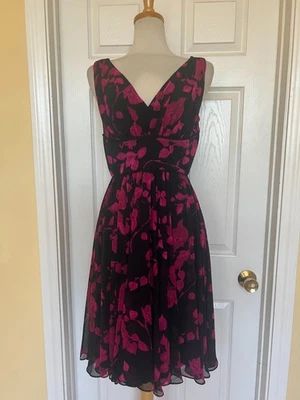 Vestido floral BOSTON APROPIADO talla 8 Foto 1 de 4