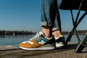 Karhu Synchron 'Catch of the Day' Buckthorn Brown Unisex Kids 4-5 Women's 5.5-10 - Picture 1 of 10