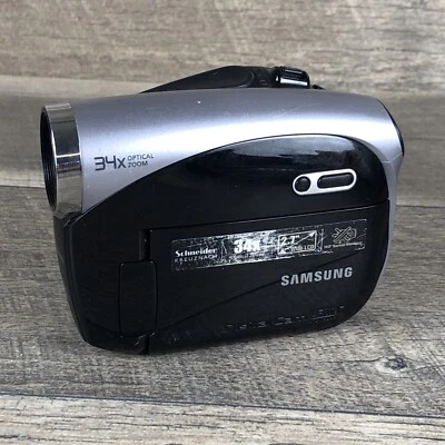 Samsung SC-DX103 Black/Silver 2.7" LCD DVD 34x Optical Zoom⚠️untested⚠️ - Image 1 of 4