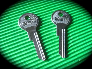 Rolls Royce & Bentley Keyblanks x 2 , Key Blank-Free Post In Australia-RR10R - Picture 1 of 5
