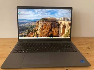 Dell Latitude 3540-- i7 1355u--16gb Ram--256gb Ssd--Win11 pro - Photo 1/9