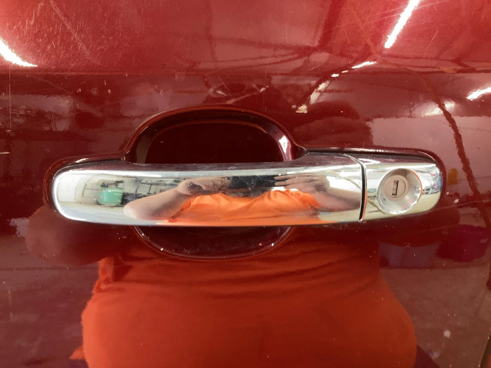 08 09 10 11 12 13 14 15 16 17 BUICK ENCLAVE Outside Door Handle Left - Imagem 1 de 3