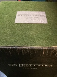 Six Feet Under The Complete Series 2001-2005 Box Set Seasons 1 - 5 Preowned - Picture 1 of 6