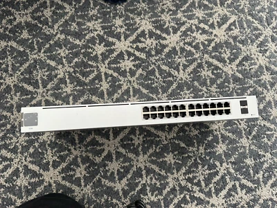 Ubiquiti USW-24 abierto ver fotos Foto 1 de 4