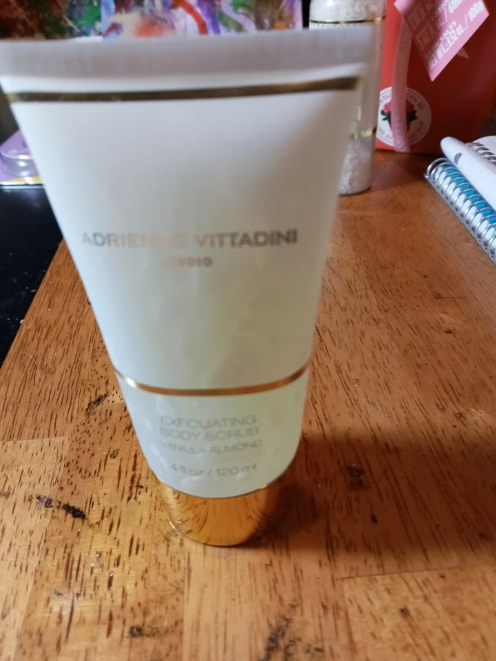 Adrienne Vittadini отшелушивающий скраб для тела 4 унц новый - Изображение 1 из 2