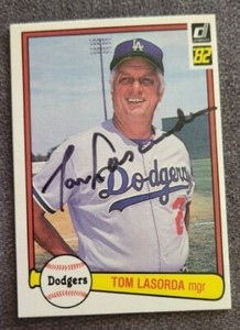 ⚾️Tommy Lasorda 1982 HOF  Autographed Baseball Card Autographed Dodgers⚾️