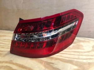 LED Tail Light Right Passenger Side RH For Mercedes Benz 2010-2013 E-Class Sedan - Foto 1 di 5
