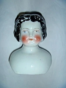 ANTICA BAMBOLA SPALLA PORCELLANA PORCELLANA CAPELLI NERI ALTA 3 1/2 POLLICI TESTA SS 99 PA - Foto 1 di 8