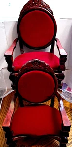 Juego de 2 cojines de asiento de terciopelo borgoña de 13 3/4"" de alto sillas de muñeca victorianas - Imagen 1 de 19