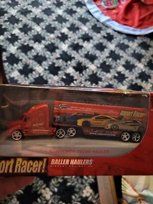 Jada Dub City Big Baller Hauler Red Kenworth T 2000 Hauler Semi 1:64 - Imagem 1 de 2