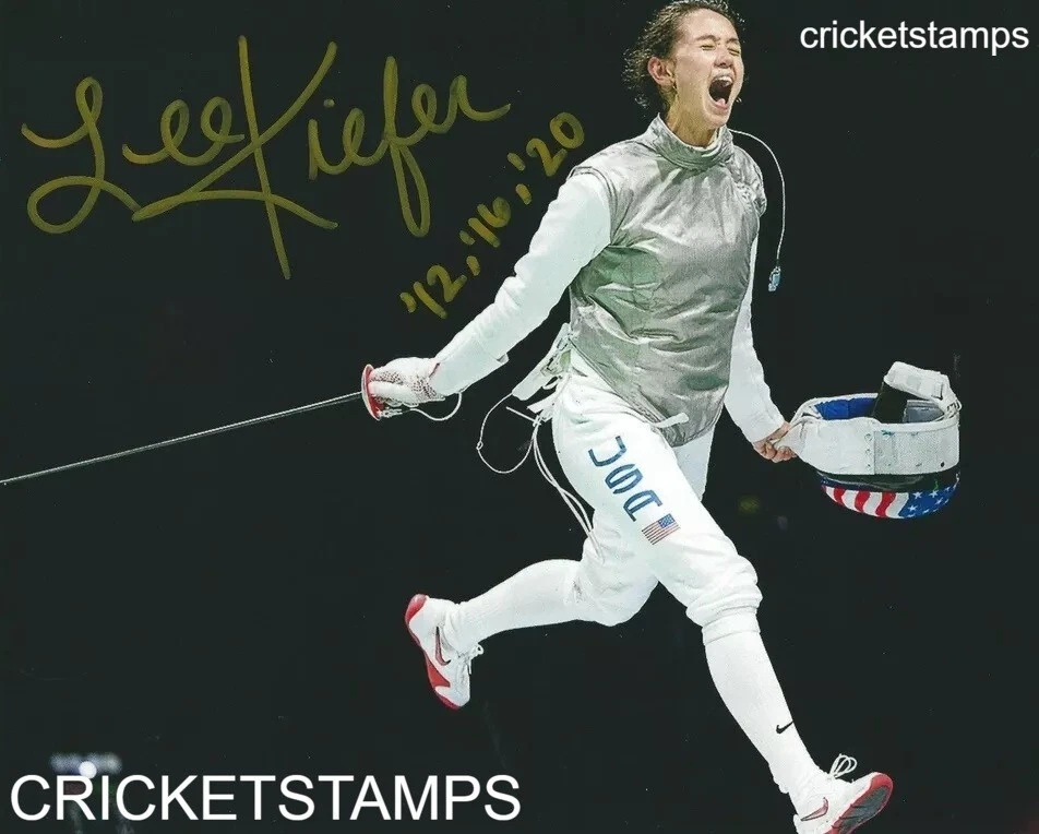Lee Kiefer (American Fechter) Nachdruck Foto Olympische Gold 2024 A4 Size - Bild 1 von 1