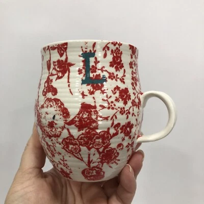 ANTHROPOLOGIE Monograma Taza Café Letra Inicial L Rojo Floral Pájaro Cultivado en Casa Foto 1 de 4