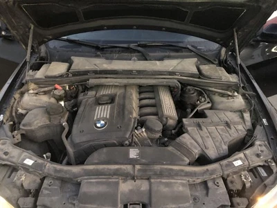 2007-2013 BMW 328i X Drive 6 Speed Manual Transmission fits 3.0L 6 Cyl AWD  9833 - Imagem 1 de 4