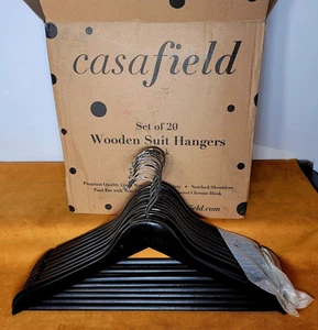 Juego de 10 colgantes de traje de madera negra Casafield nuevo - Imagen 1 de 7