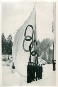 OLYMPISCHE FLAGGE GEHISST HANS MARTENS OLYMPISCHE WINTERSPIELE 1936 IMAGE CARD - Picture 1 of 2