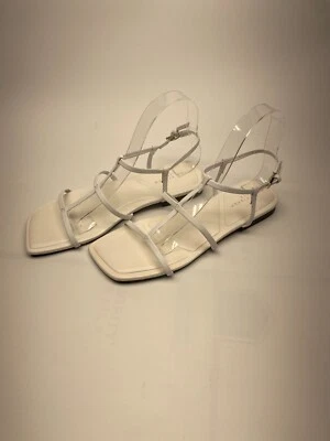 Sandalias planas Marc Fisher Ltd para mujer Marris punta cuadrada blancas con tiras talla 7 Foto 1 de 4